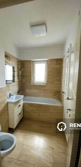 De inchiriat ! Apartament cu trei camere in bloc nou situat in zona Tatarasi